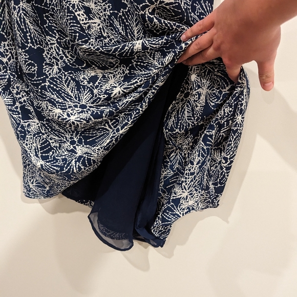 H&M | Printed Midi Satin Dress - Picture 6 of 8